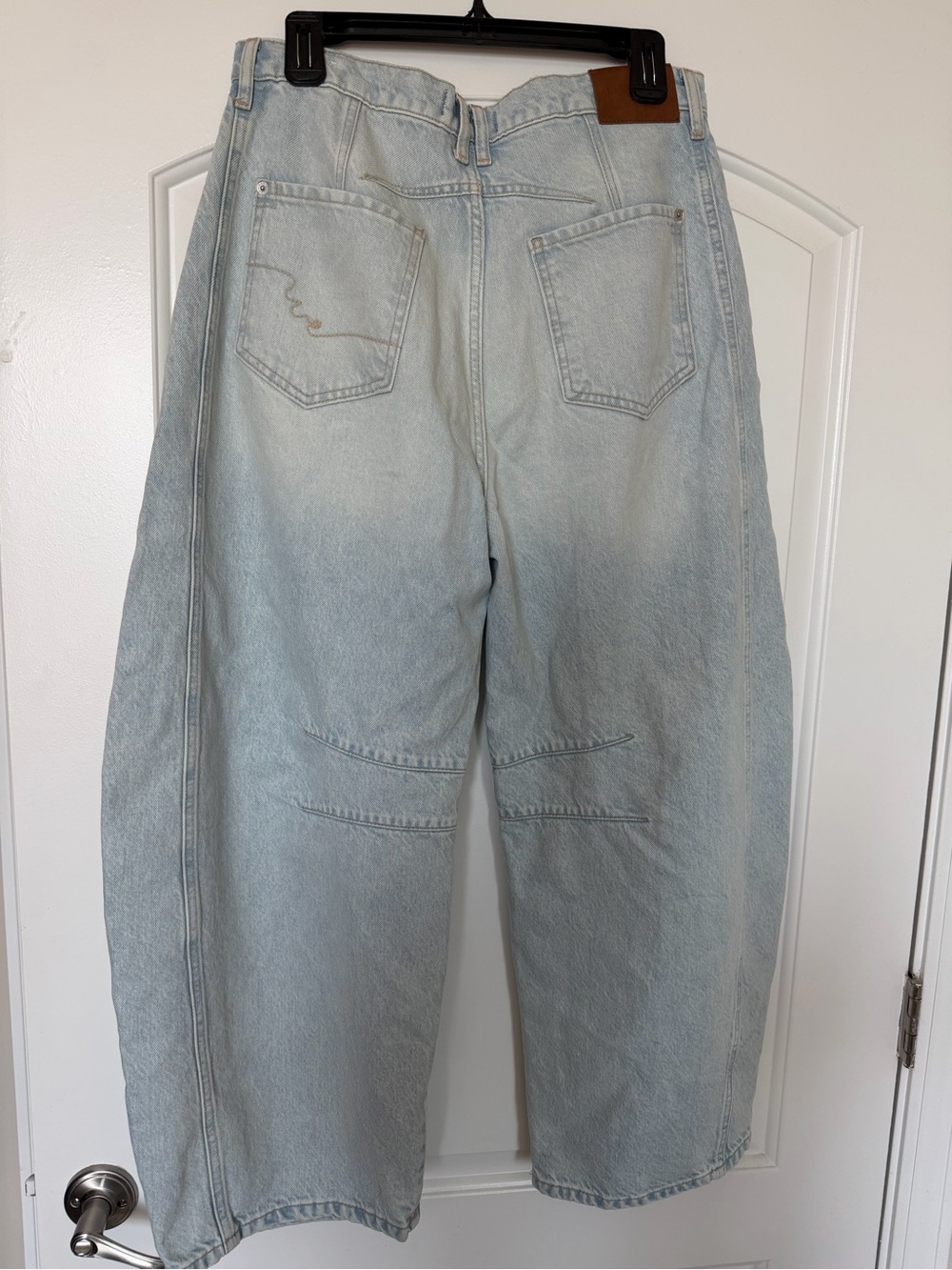 NWOT We The Free Good Luck Mid-Rise Barrel Jeans Size 29 - Picture 5 of 10